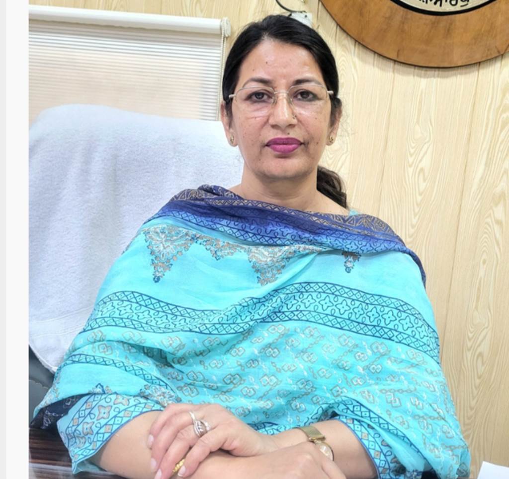 Hoshiarpur District Achieves 9883 Target Under National Pulse Polio Campaign  Civil Surgeon Dr Mandeep Kamal